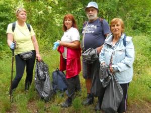 ТУРИСТИ ОТ ТД „ОСОГОВО” ПОЧИСТИХА ОКОЛО ВОДОПАД ПОЛСКА СКАКАВИЦА ТУРИСТИ ОТ ТД „ОСОГОВО” ПОЧИСТИХА ОКОЛО ВОДОПАД ПОЛСКА СКАКАВИЦА